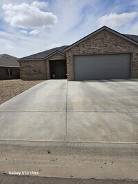 Building Photo - 5715 Kemper St
