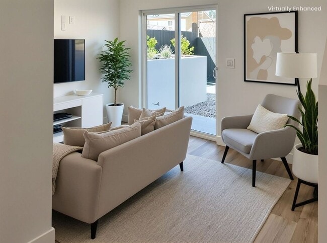 Building Photo - ALL JANUARY & FEBRUARY FREE! Spacious 3 Bedroom 3.5 Bath + Den in Prime Thai Town Location!