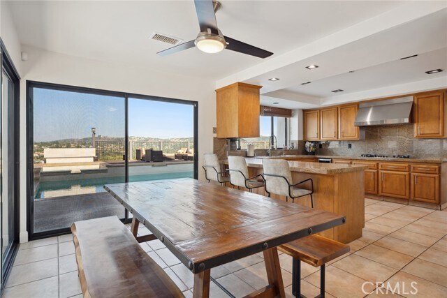Building Photo - 4372 Park Vicente