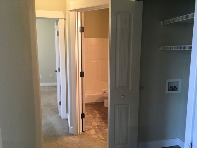 Building Photo - ra1026