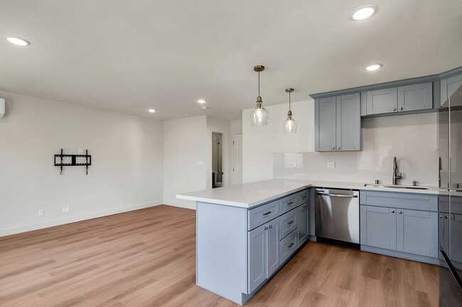 Building Photo - Malaga-GJA