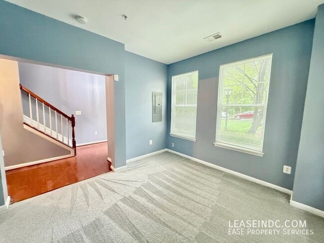 Building Photo - 424 Ava Way NE