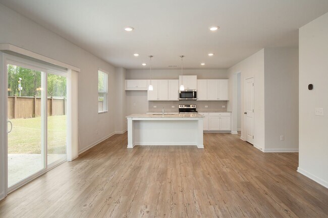 Building Photo - Minutes to Downtown Dawsonville, Rock Creek Park & More—Welcome Home