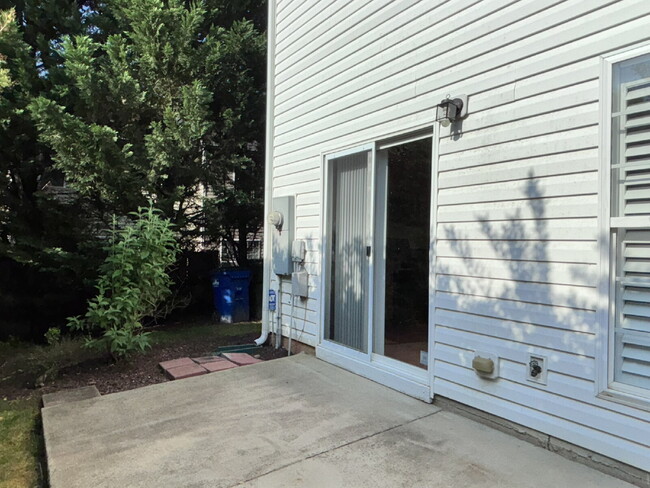 Building Photo - 3010 Winding Waters Way