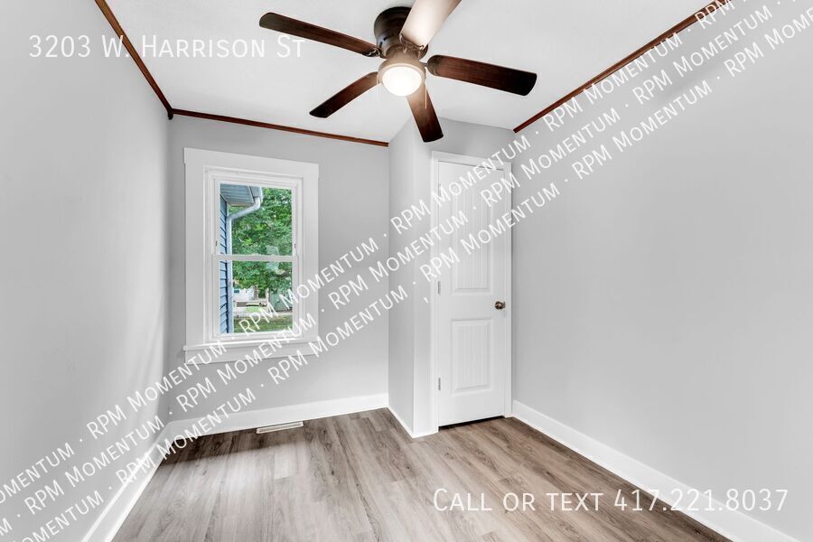 Building Photo - 3203 W Harrison St