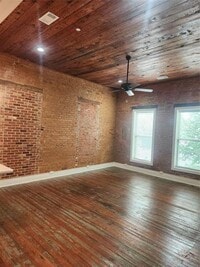 Building Photo - 203 N Dallas St