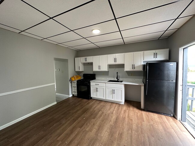 Primary Photo - Two bedroom, one bath, fully remodeled tow...