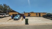 Building Photo - 301 Soria Dr