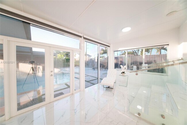 Building Photo - 280 NW 59th Ct