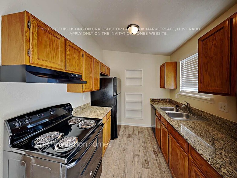 Building Photo - 5003 S Richfield Cir