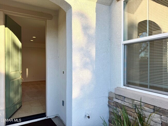 Building Photo - 62 Secret Hollow Ln