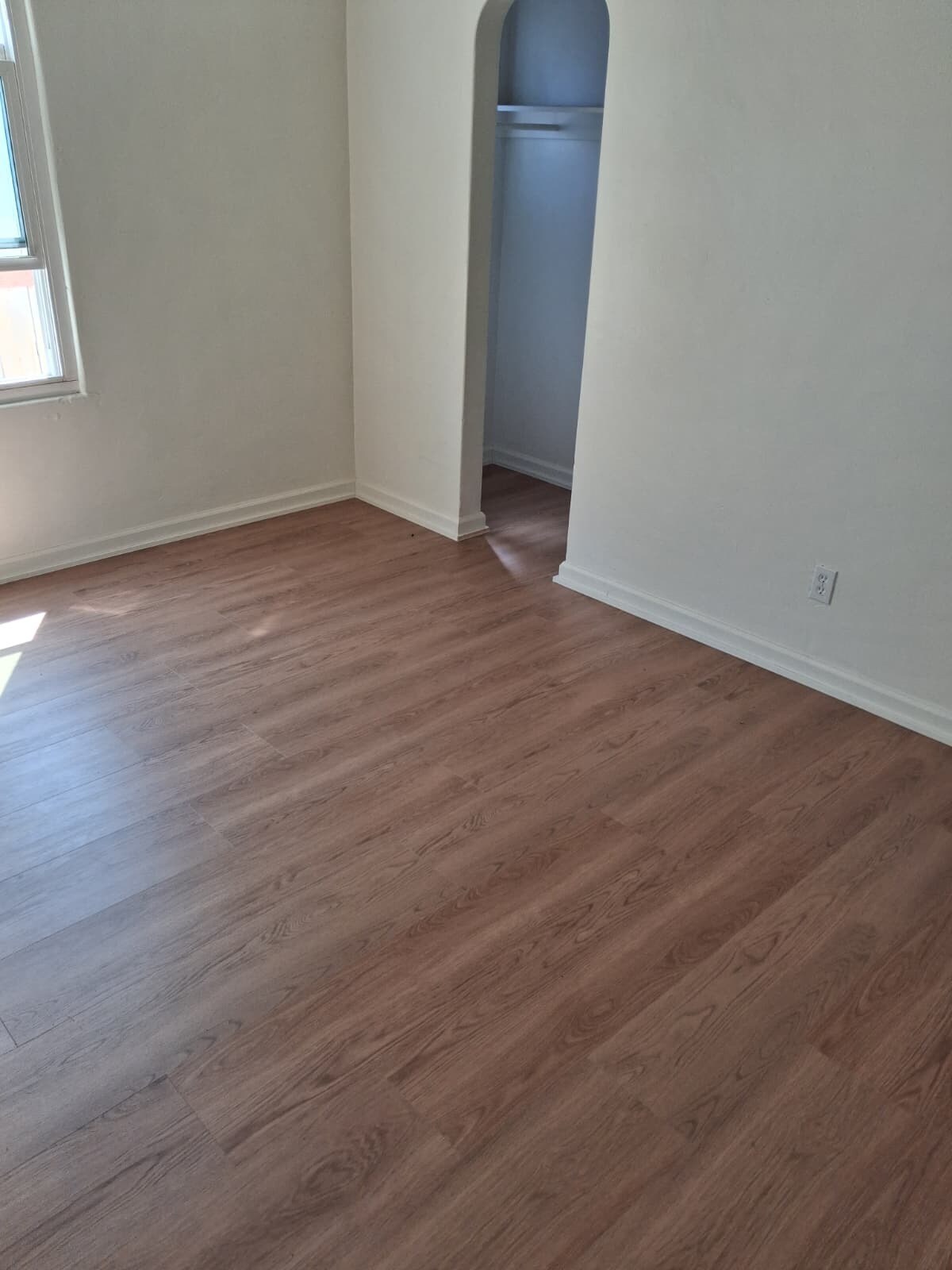 Building Photo - 626 Emory St