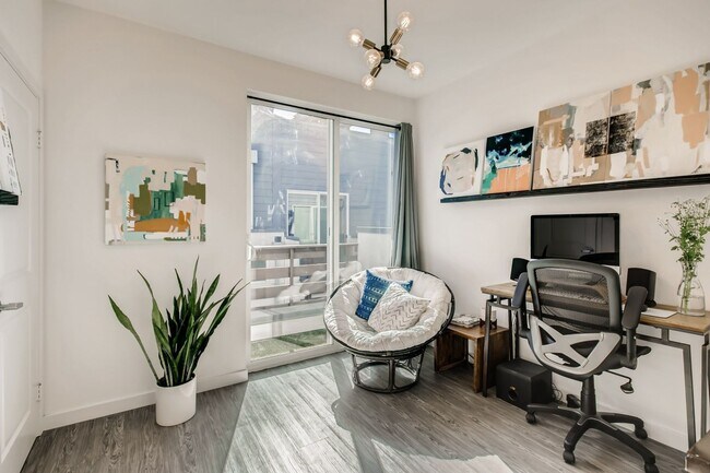 Building Photo - Beautiful Modern Home for Rent in San Diego – Prime Location!