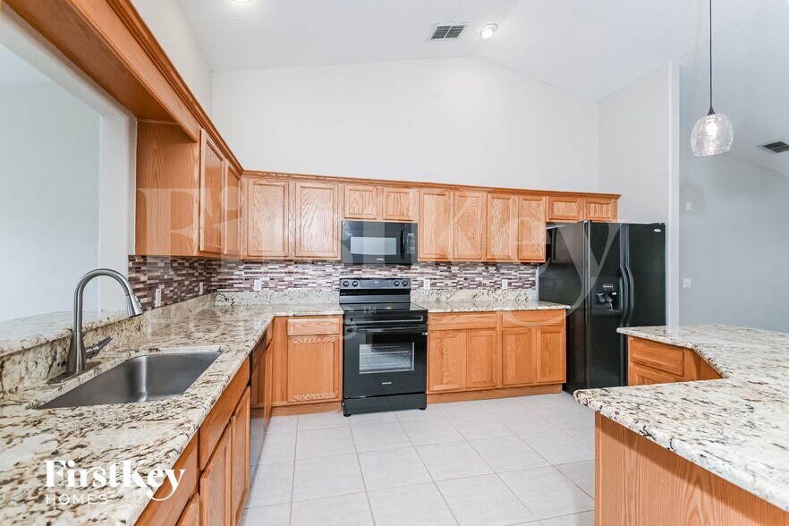 Building Photo - 8035 Sugar Pine Blvd