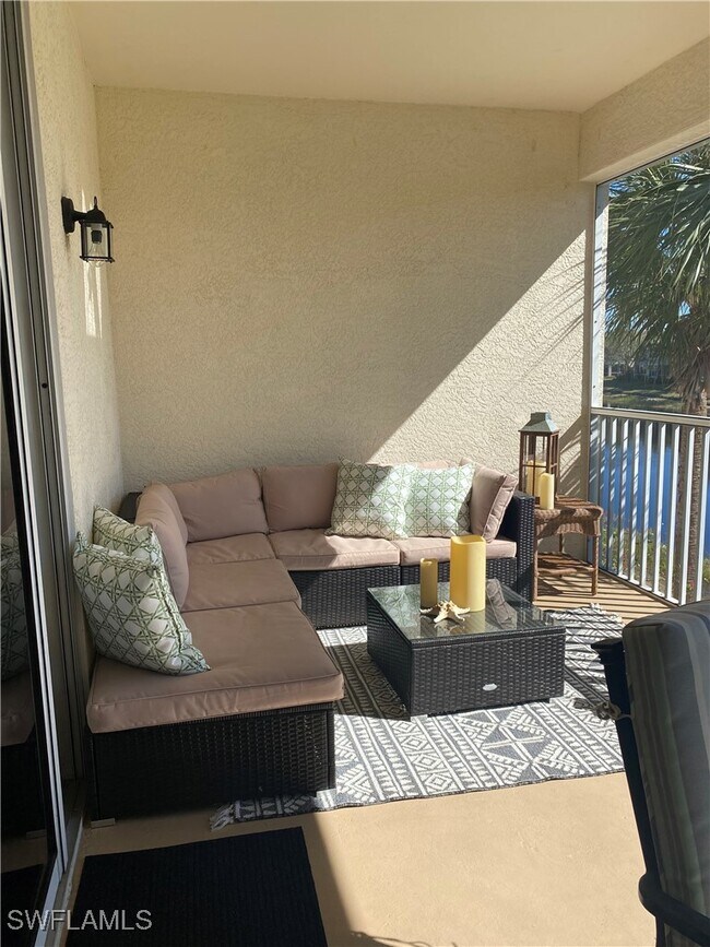 Building Photo - 11012 Mill Creek Way