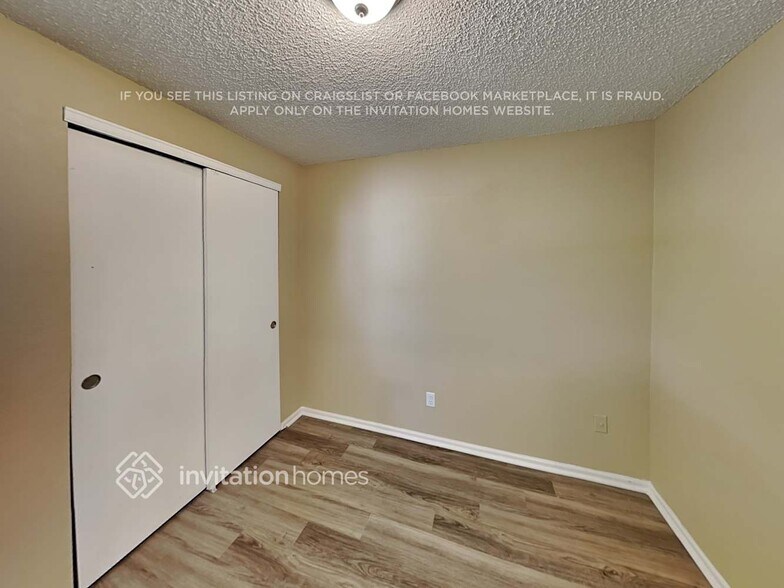 Building Photo - 4331 S Fundy St