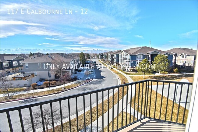 Building Photo - Stunning 3 Bed Sandy Condo! No Deposit Opt...