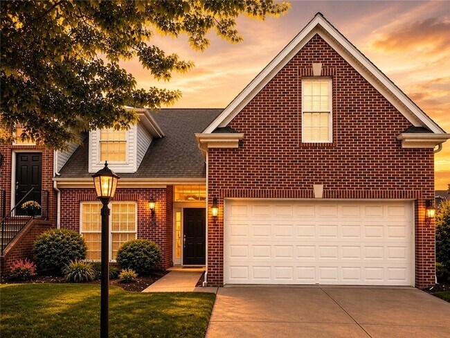 Building Photo - 819 Strasburg Dr