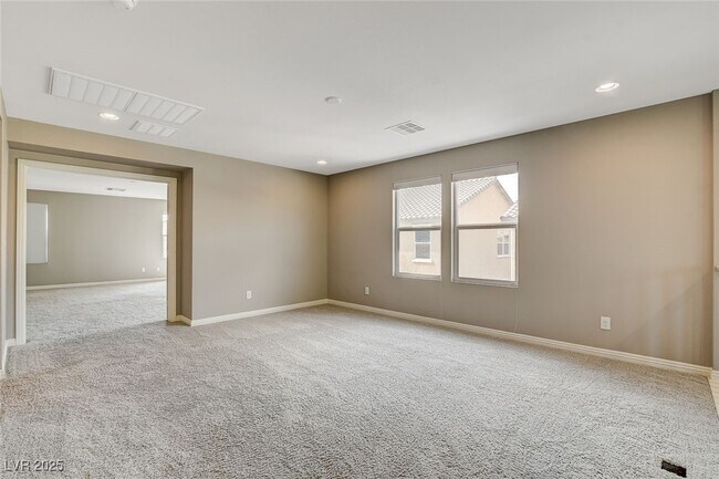 Building Photo - 6237 Fallsview Ct