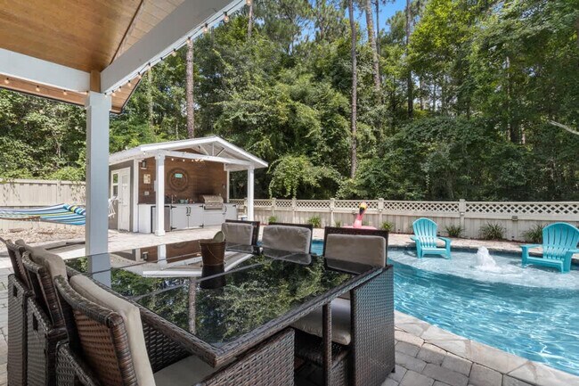 Building Photo - 9200 Pointe Aux Chenes Rd