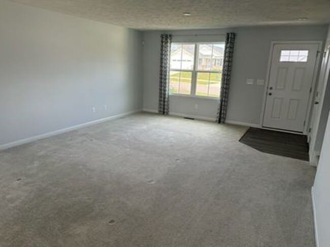 Building Photo - Beautiful 4 Bedroom Home for Rent