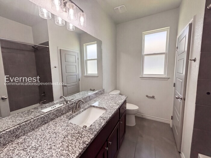 Building Photo - 854 Freedom Cir
