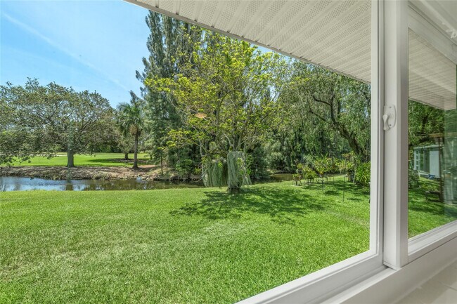 Building Photo - 3140 Calle Largo Dr