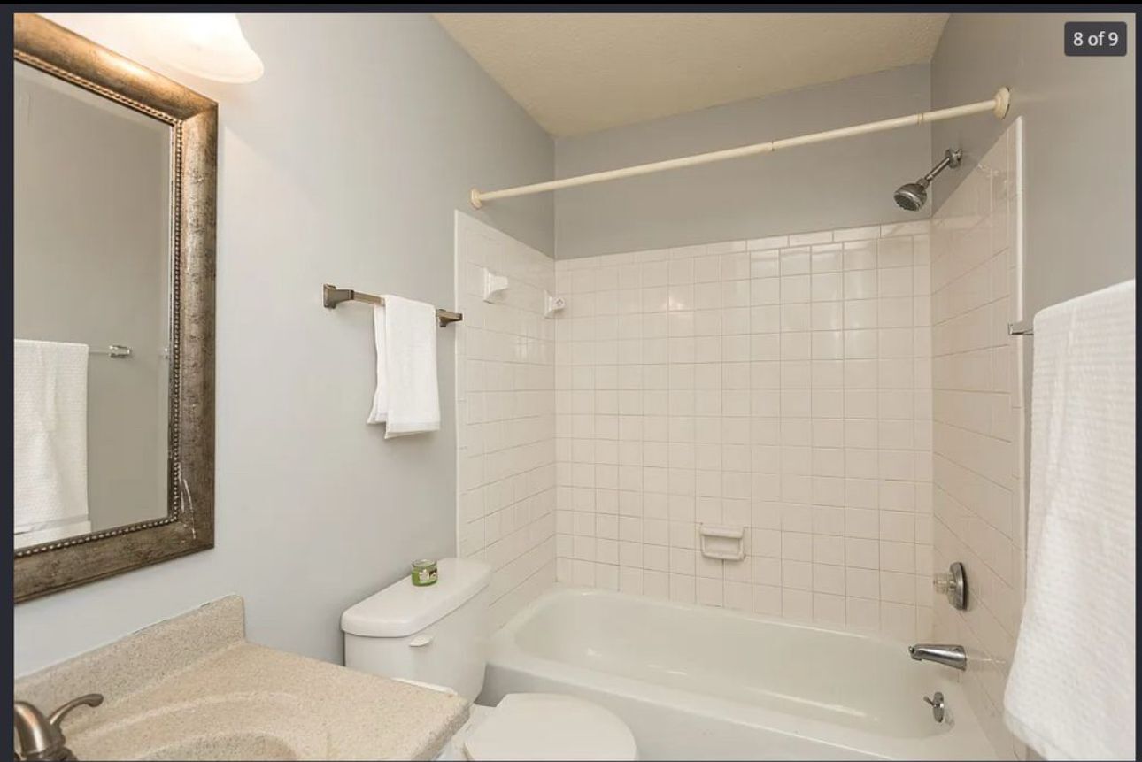 Building Photo - 4717 Walden Pond Dr