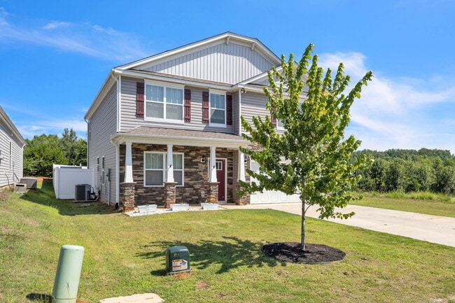 Building Photo - 207 Bridlewood Ln