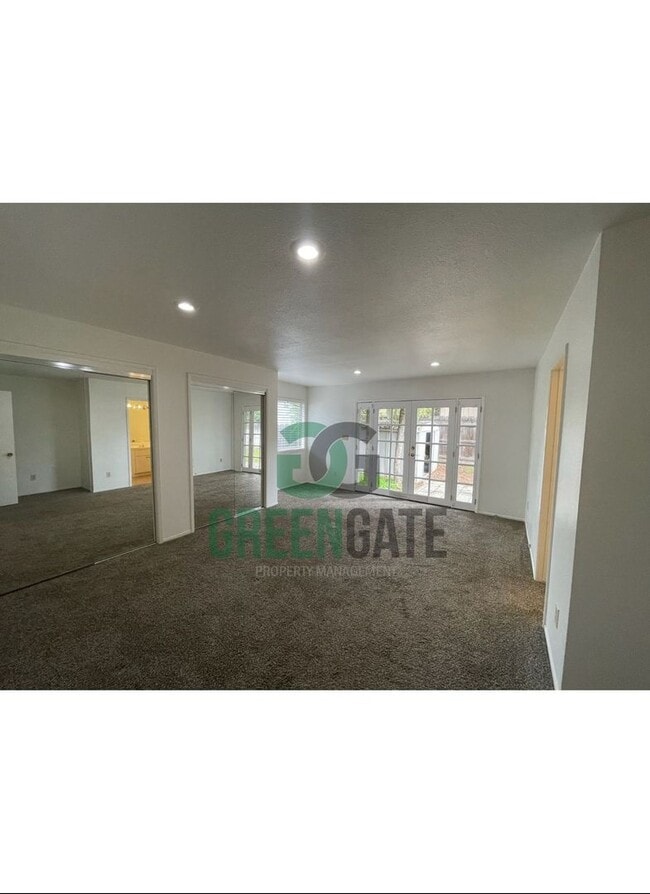Building Photo - Spacious 4Bedroom 2Bath AVAILABLE NOW in Modesto!!