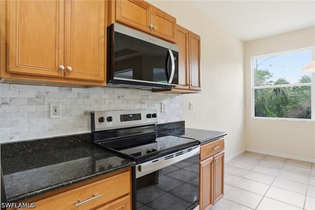 Building Photo - 12854 Carrington Cir