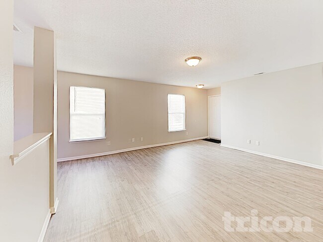 Building Photo - 1826 Blue Pine Ln