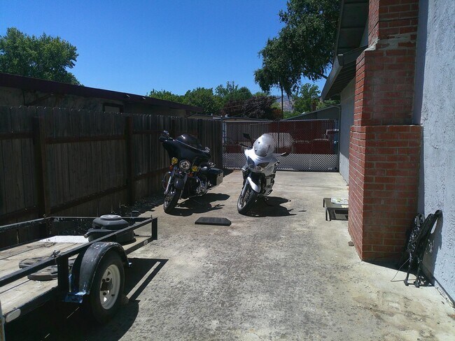 Building Photo - Must see in North Vacaville