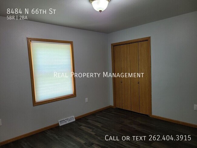 Building Photo - 8484 N 66th St
