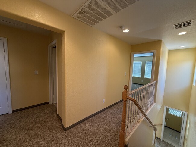 Building Photo - 10811 Ackers Dr