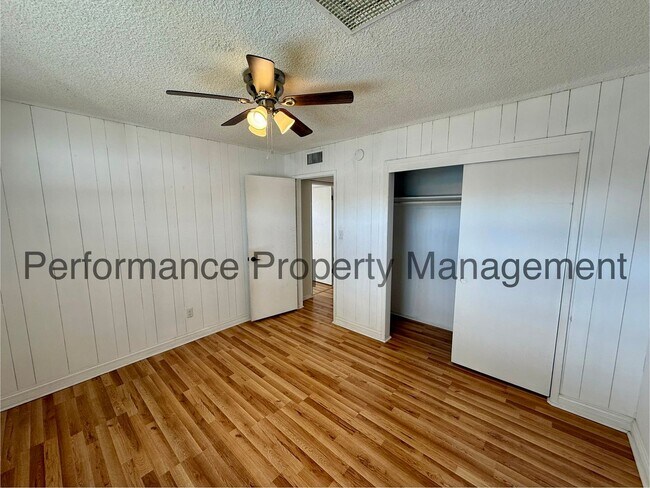 Building Photo - Stunning 3 Bed/2.5 Bath + Shop w/ Resident Benefits Package & $0 Security Deposit Option