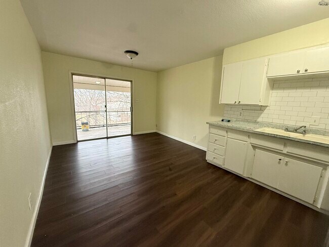 Building Photo - 2316 Buchanan St