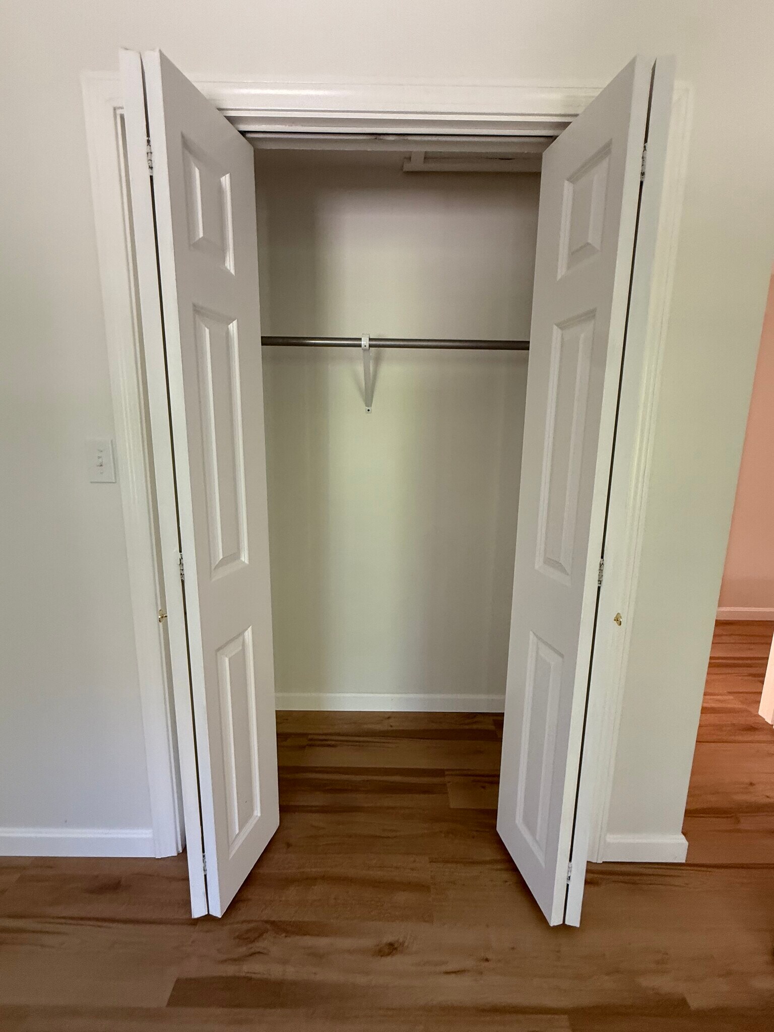 Building Photo - 2 Sams Pl