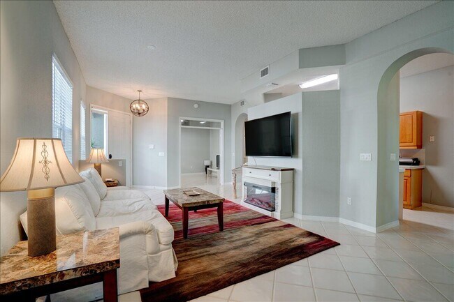 Building Photo - 10173 Andover Coach Cir