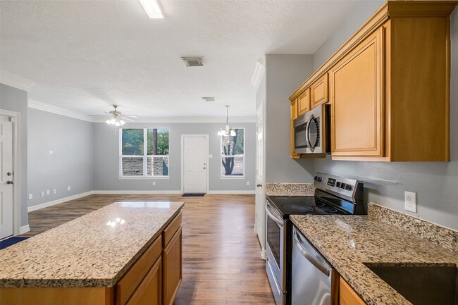 Building Photo - 10334 Panther Point Dr