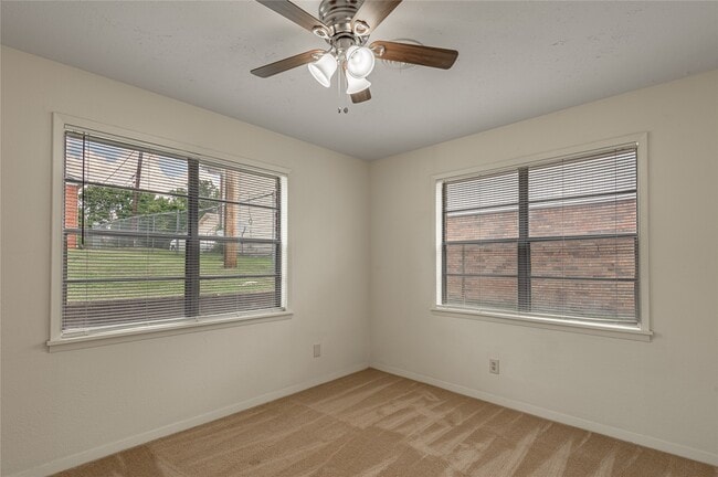 Building Photo - 2125 Avenue N