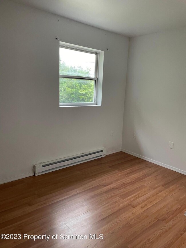 Building Photo - 1206 Mowry St