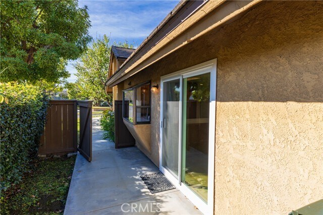 Building Photo - 270 Creekwood Ct