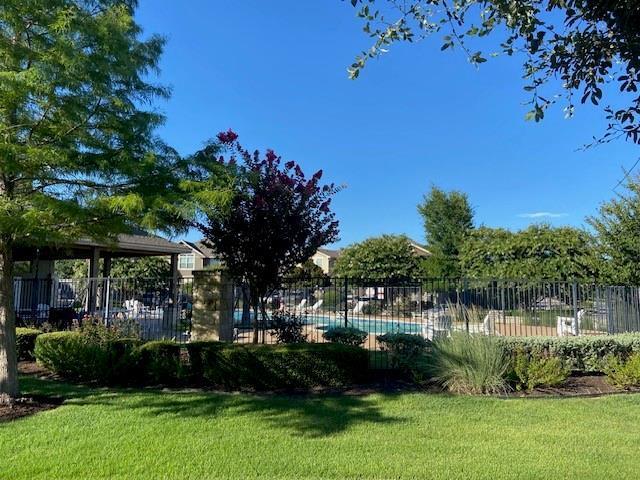 Building Photo - 13400 Briarwick Dr