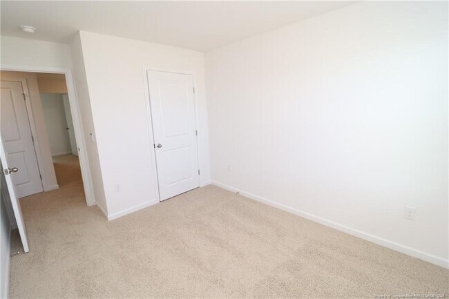 Building Photo - 360 Freestall Dr