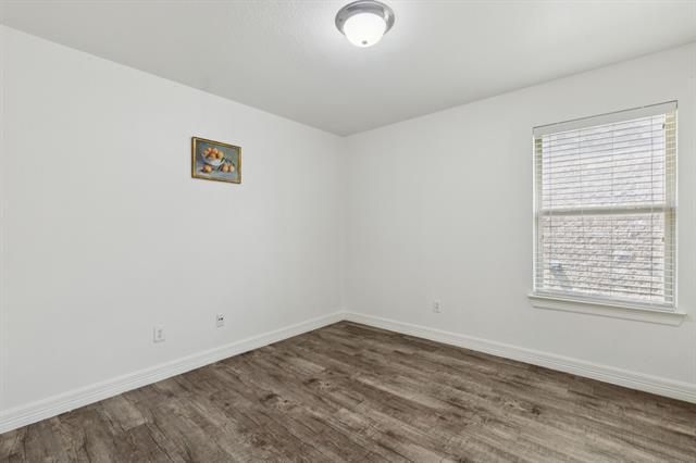Building Photo - 913 Lovebird Ln