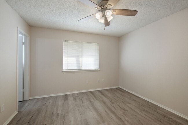 Building Photo - Charming 3-Bedroom Near Randolph AFB