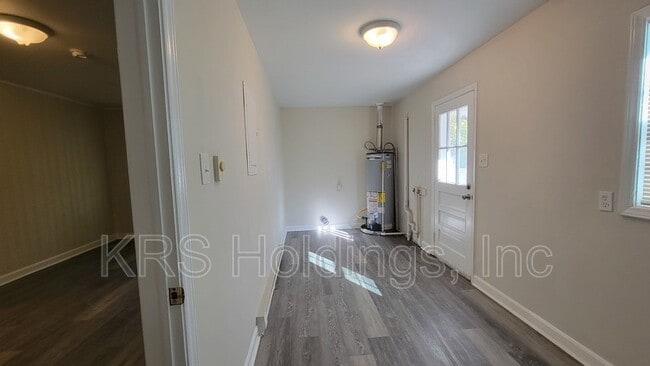 Building Photo - 1210 Downing Rd