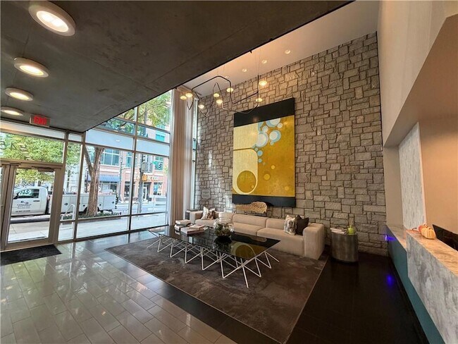 Building Photo - 845 Spring St NW