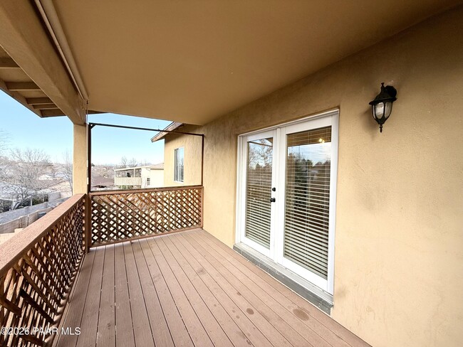 Building Photo - 5260 N Verde Ln